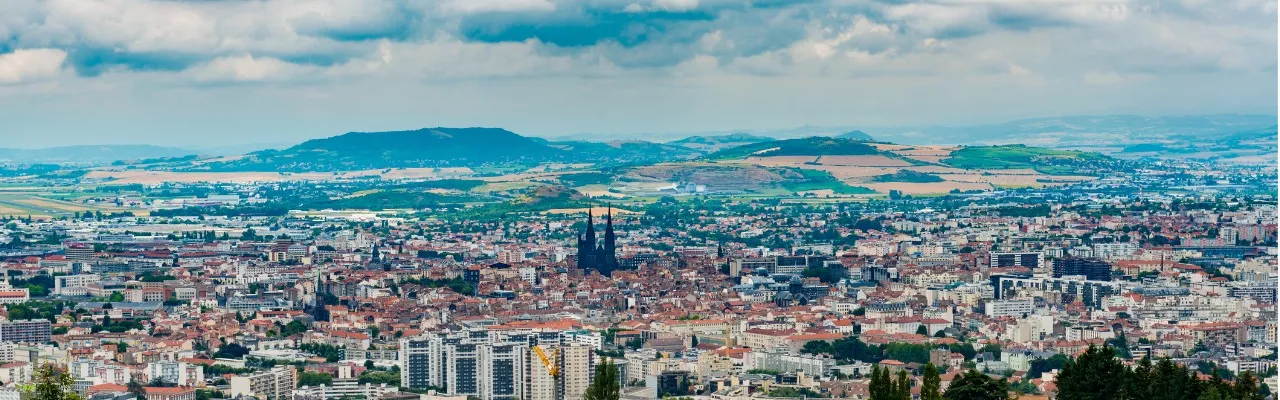 Vue aerienne Clermont Ferrand